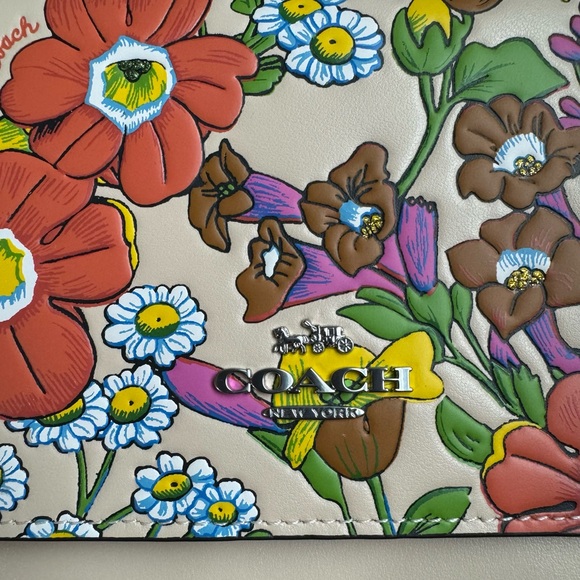 🌸 Coach Klare Crossbody Bag With Floral Print - Picture 9 of 16